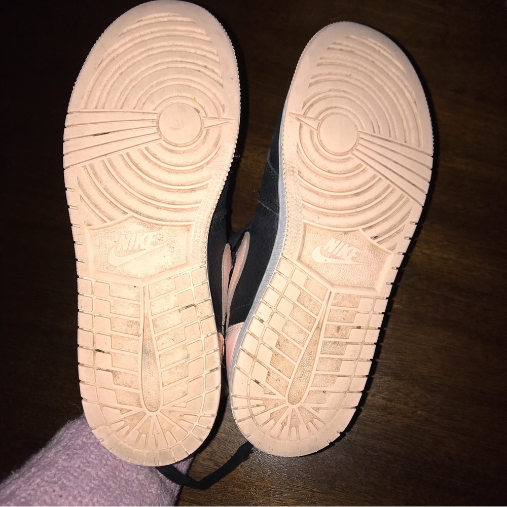 Nike Air Jordan Retro High “Crimson Tint” Black Peach Sneakers Size Y6.5 - Picture 11 of 14